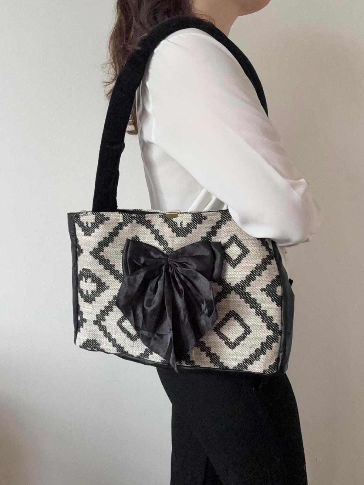 Bellanoir Shopper