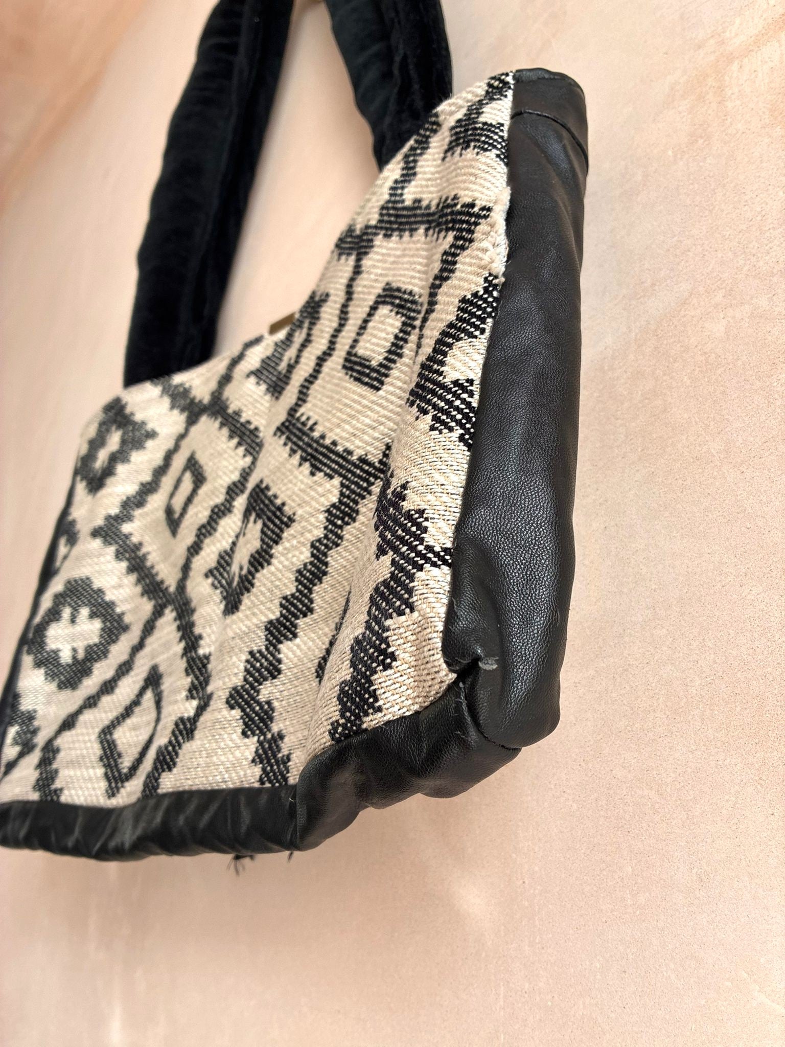 Bellanoir Shopper