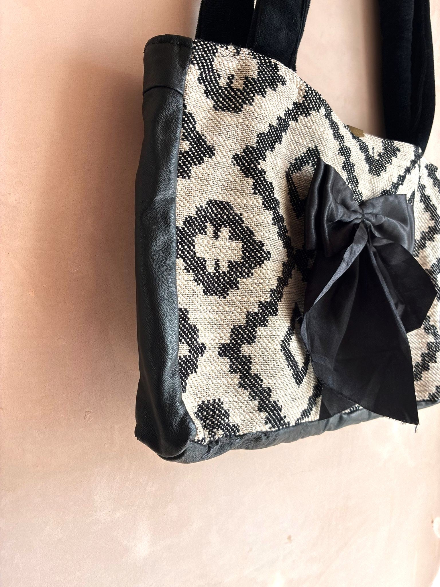 Bellanoir Shopper