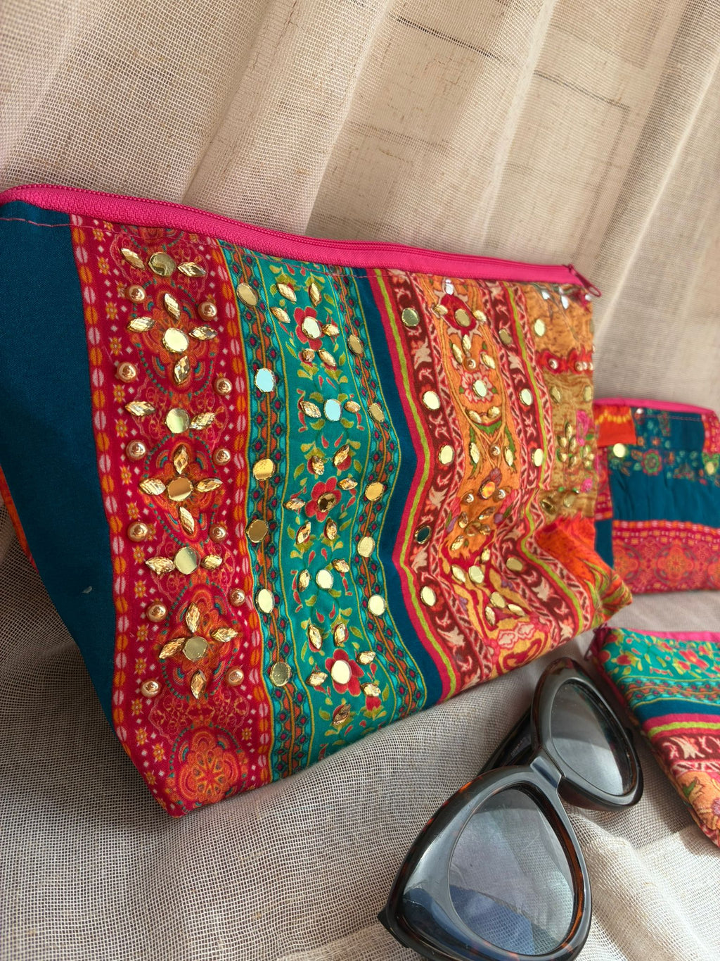 Sari Matching Travel Set