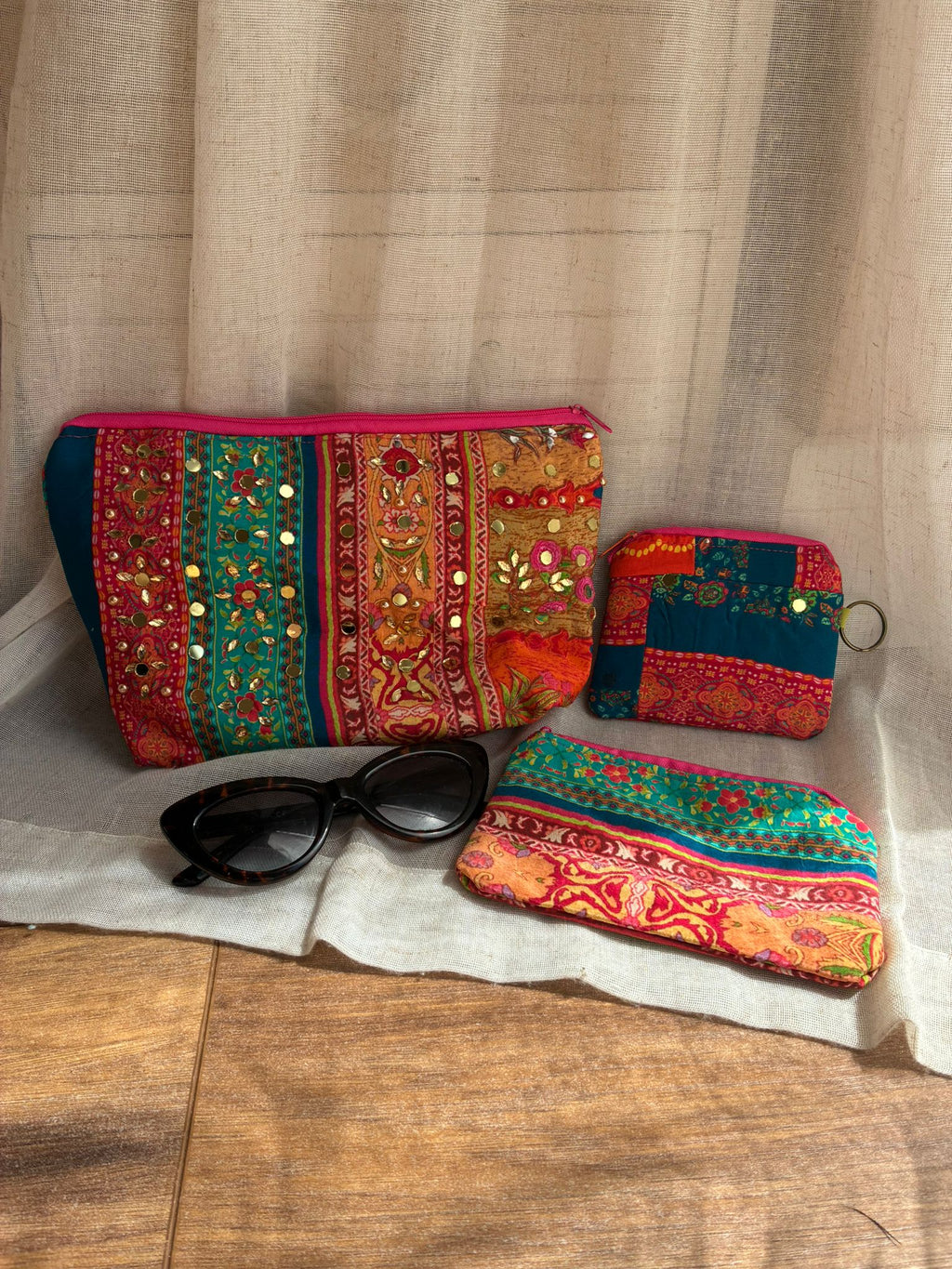Sari Matching Travel Set