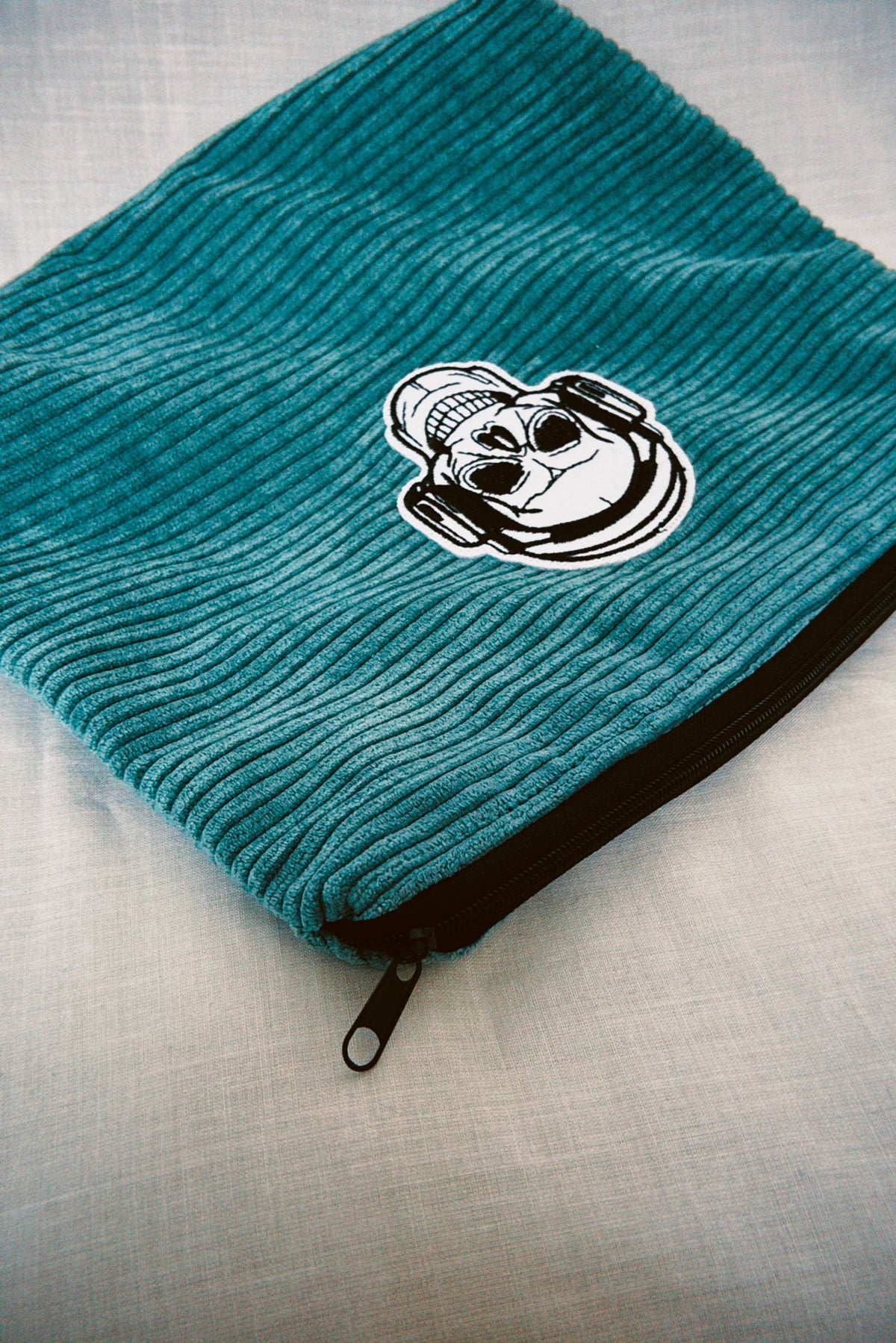 Skull Corduroy Pouch