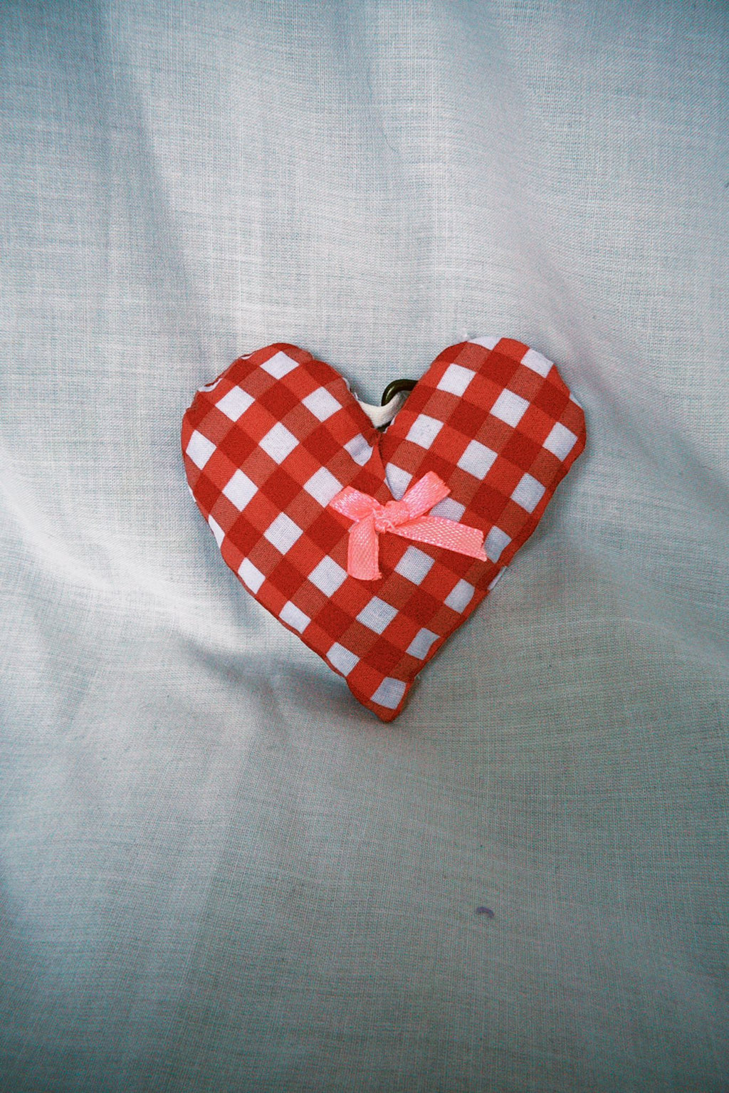 Red Gingham Bow Scrappy Heart Keyring