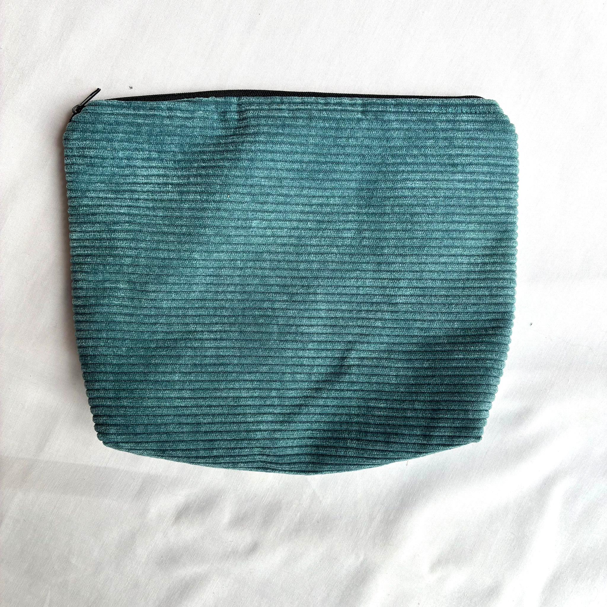 Skull Corduroy Pouch